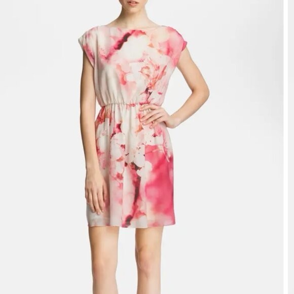 Alice + Olivia Dresses & Skirts - Alice + Olivia Cherry blossom watercolor sleeveless silk dress